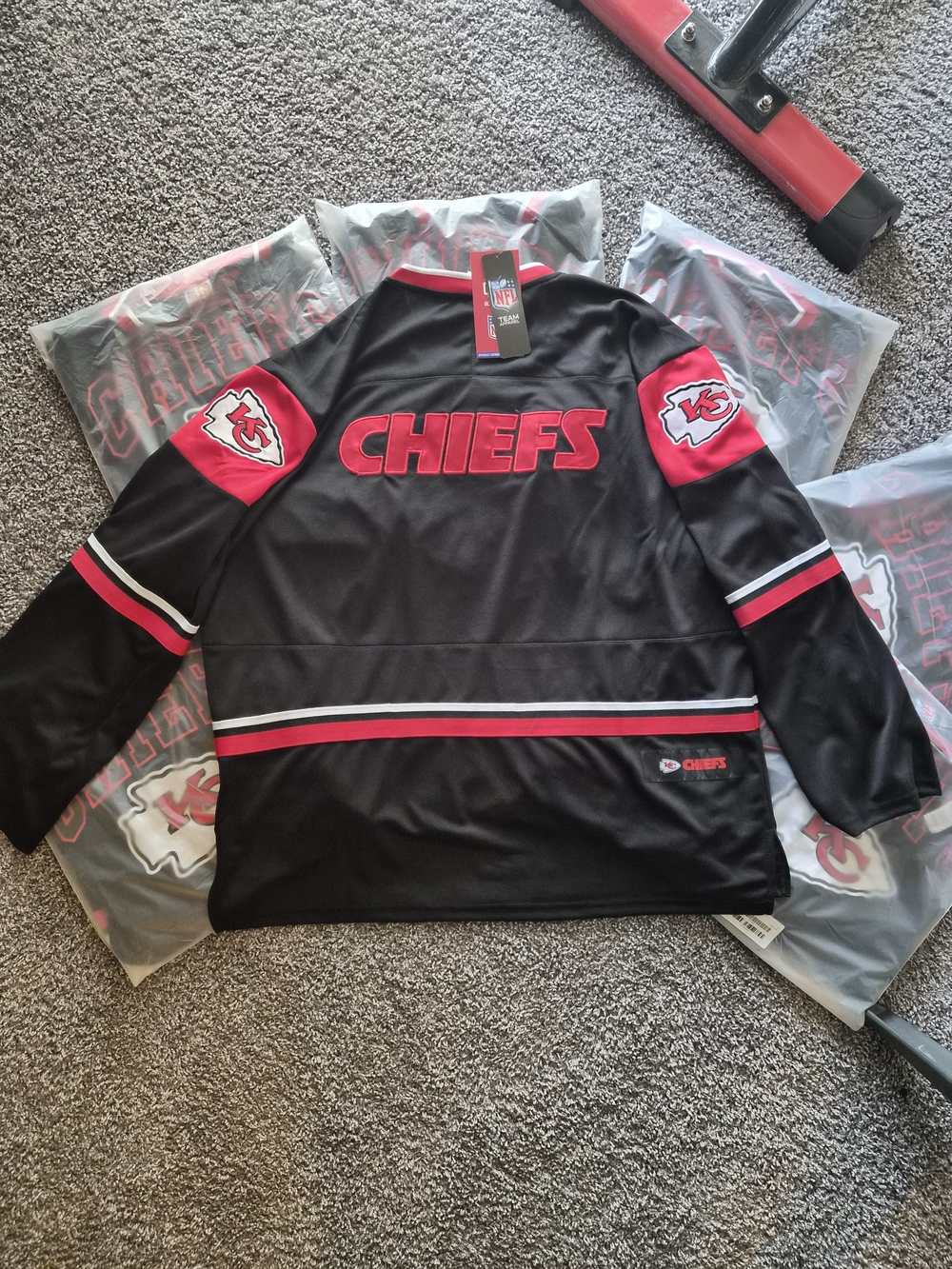 NFL Team Chiefs Pullover Jersey - Black & Red